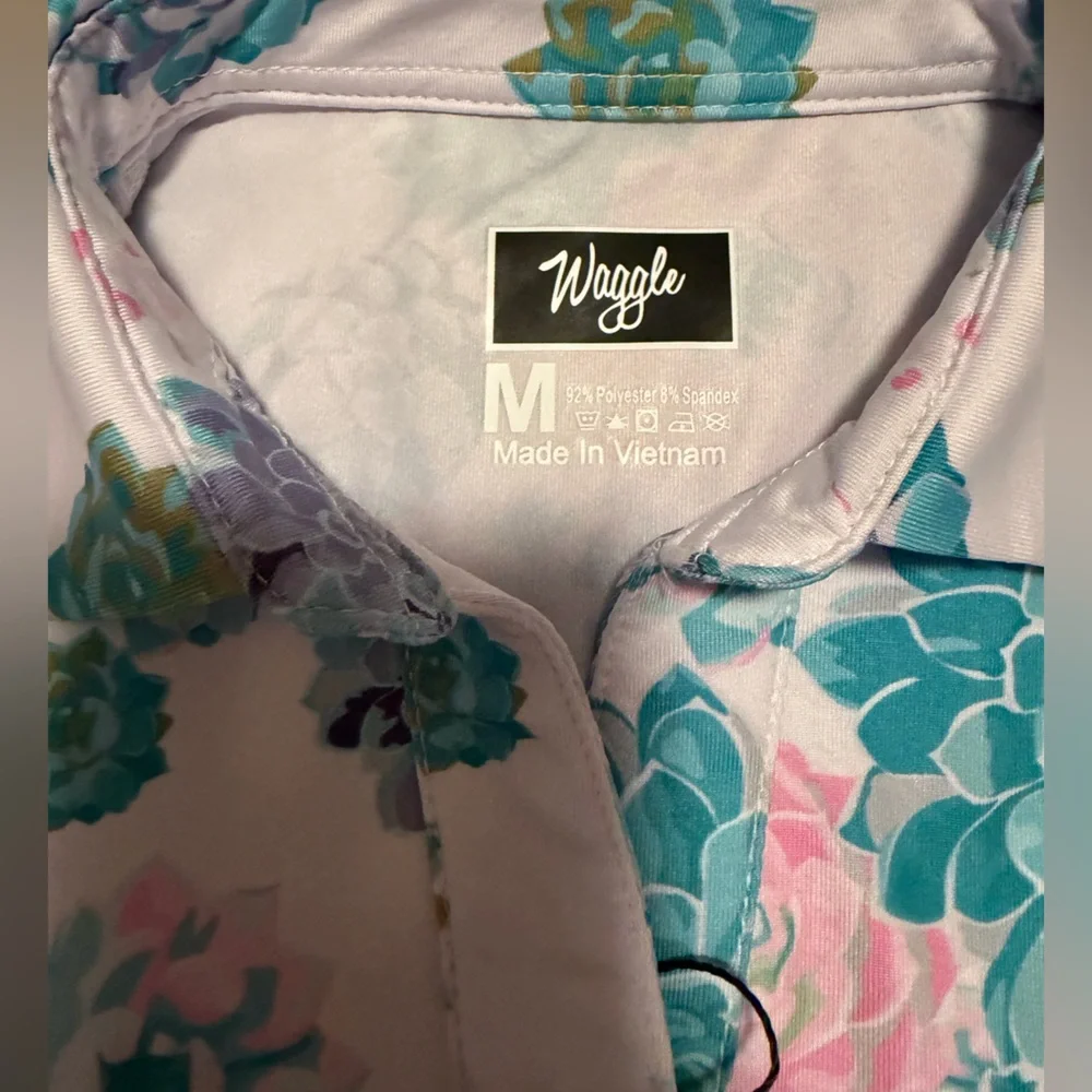 Waggle Girls Very Vera Sleeveless‎ Golf Polo Floral Print Size M NWT